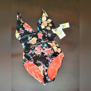 Becca by Rebecca Virtue Swimsuit One Piece First Date Caroline Printed Medium